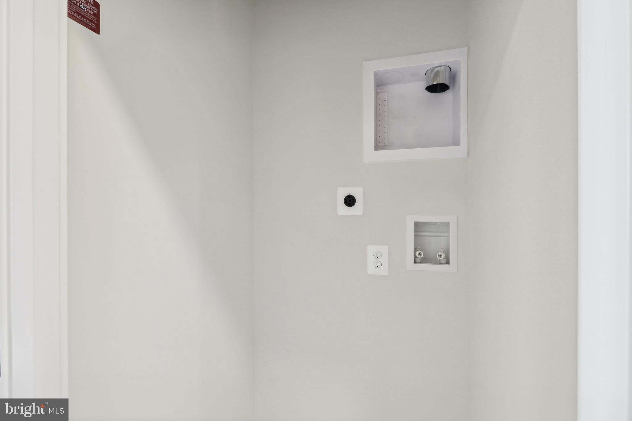 LOCKE LANDING - Residential