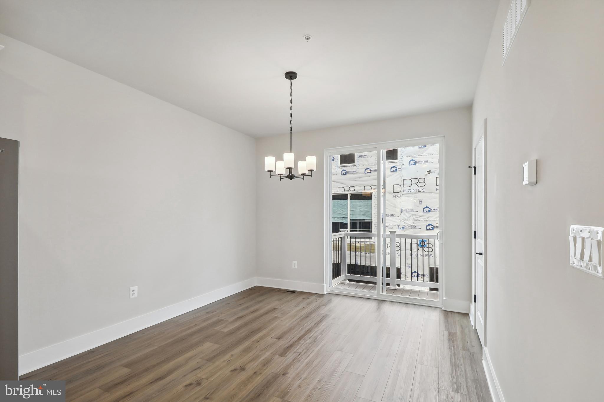 LOCKE LANDING - Residential