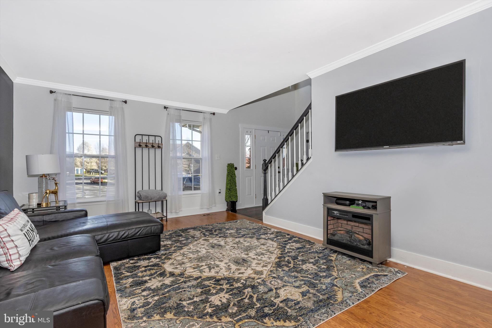 NORTH CROSSING - Residential