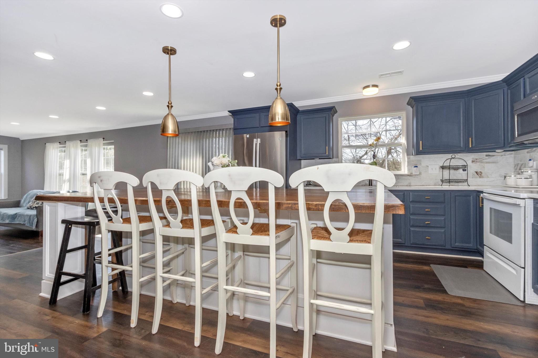 NORTH CROSSING - Residential