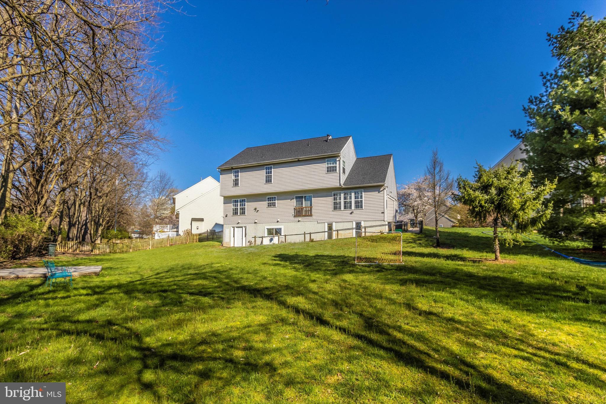 NORTH CROSSING - Residential