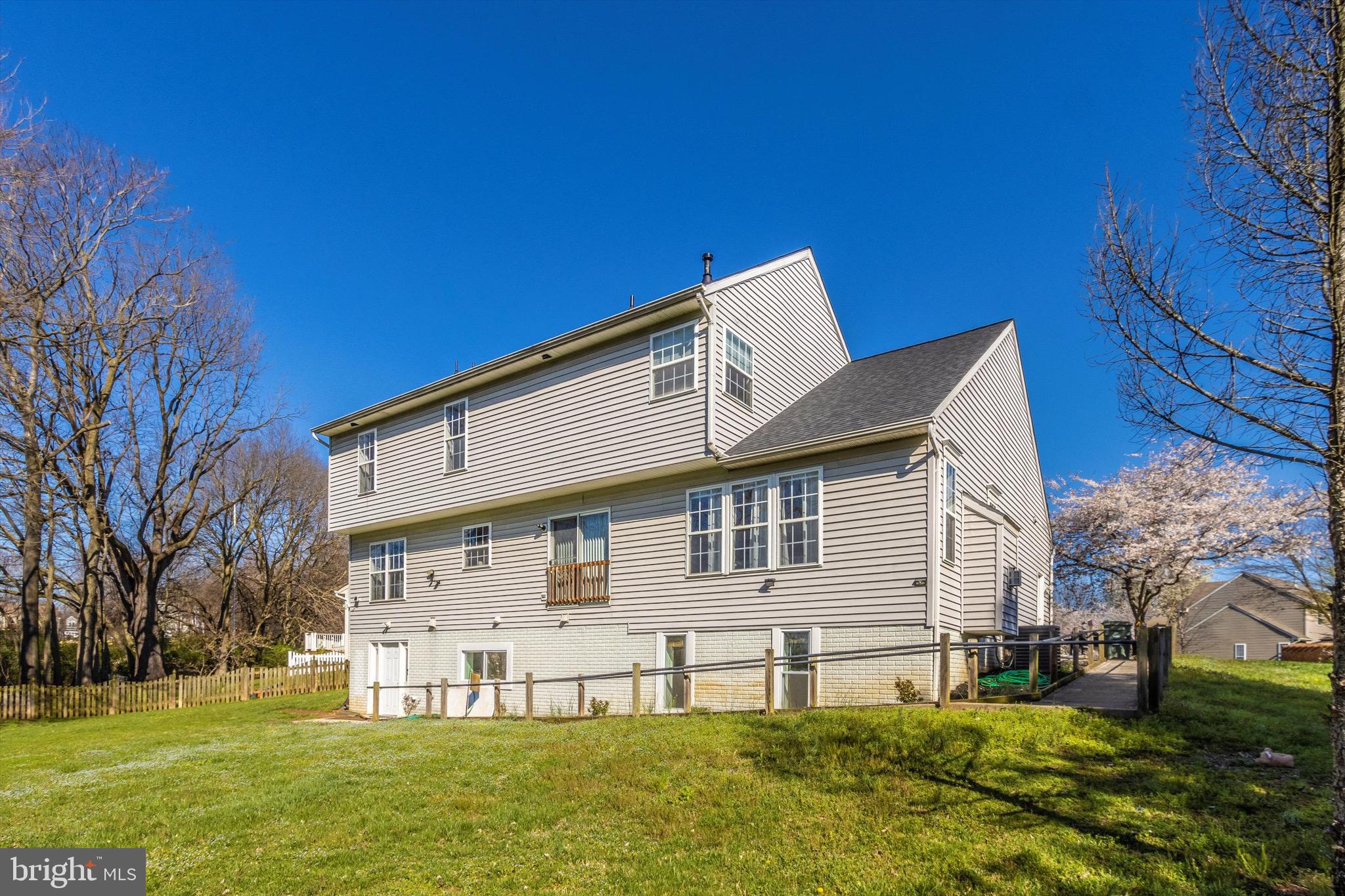 NORTH CROSSING - Residential