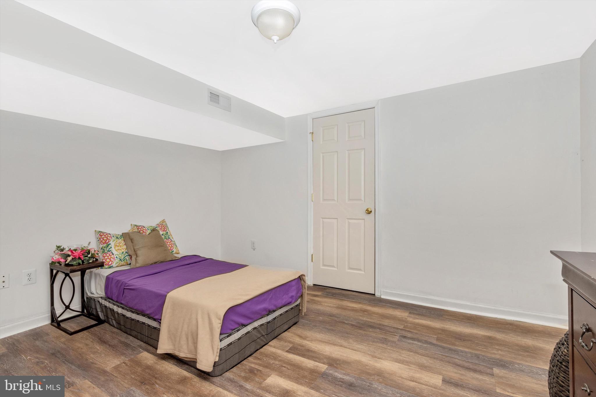 NORTH CROSSING - Residential