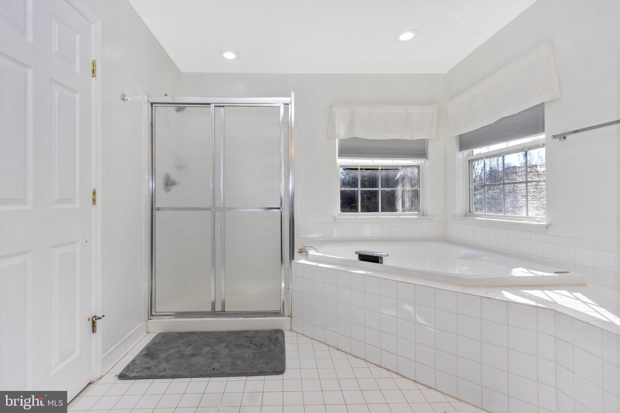 NORTH CROSSING - Residential