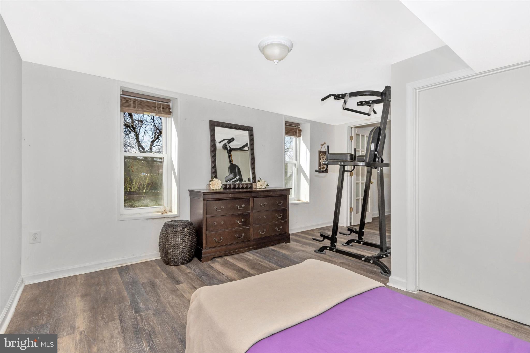 NORTH CROSSING - Residential