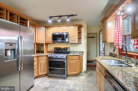 Tiny photo for 6111 Walls Street, HARRISBURG, PA 17112 (MLS # PADA2052802)