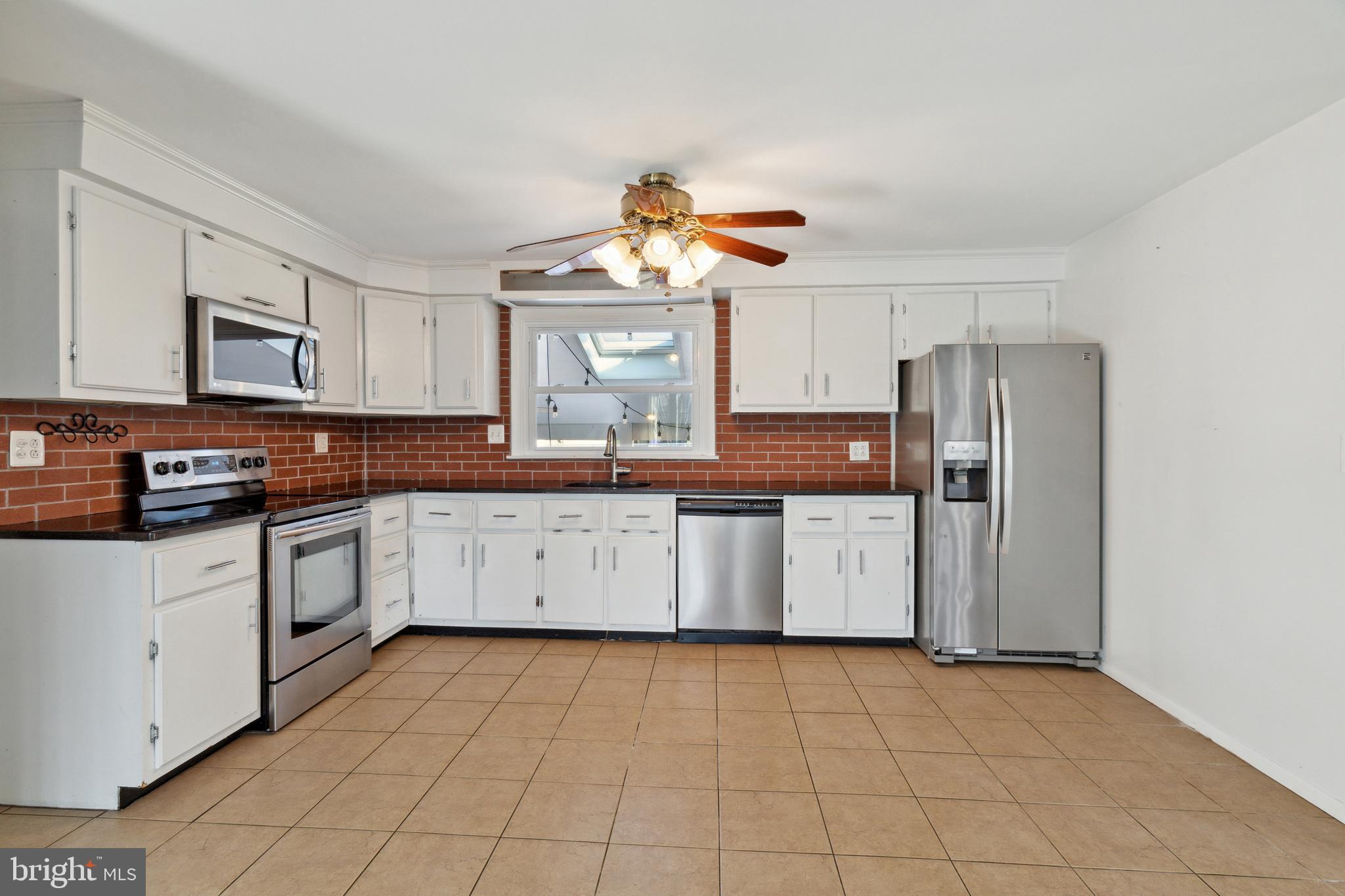 HORSHAM CHASE - Residential
