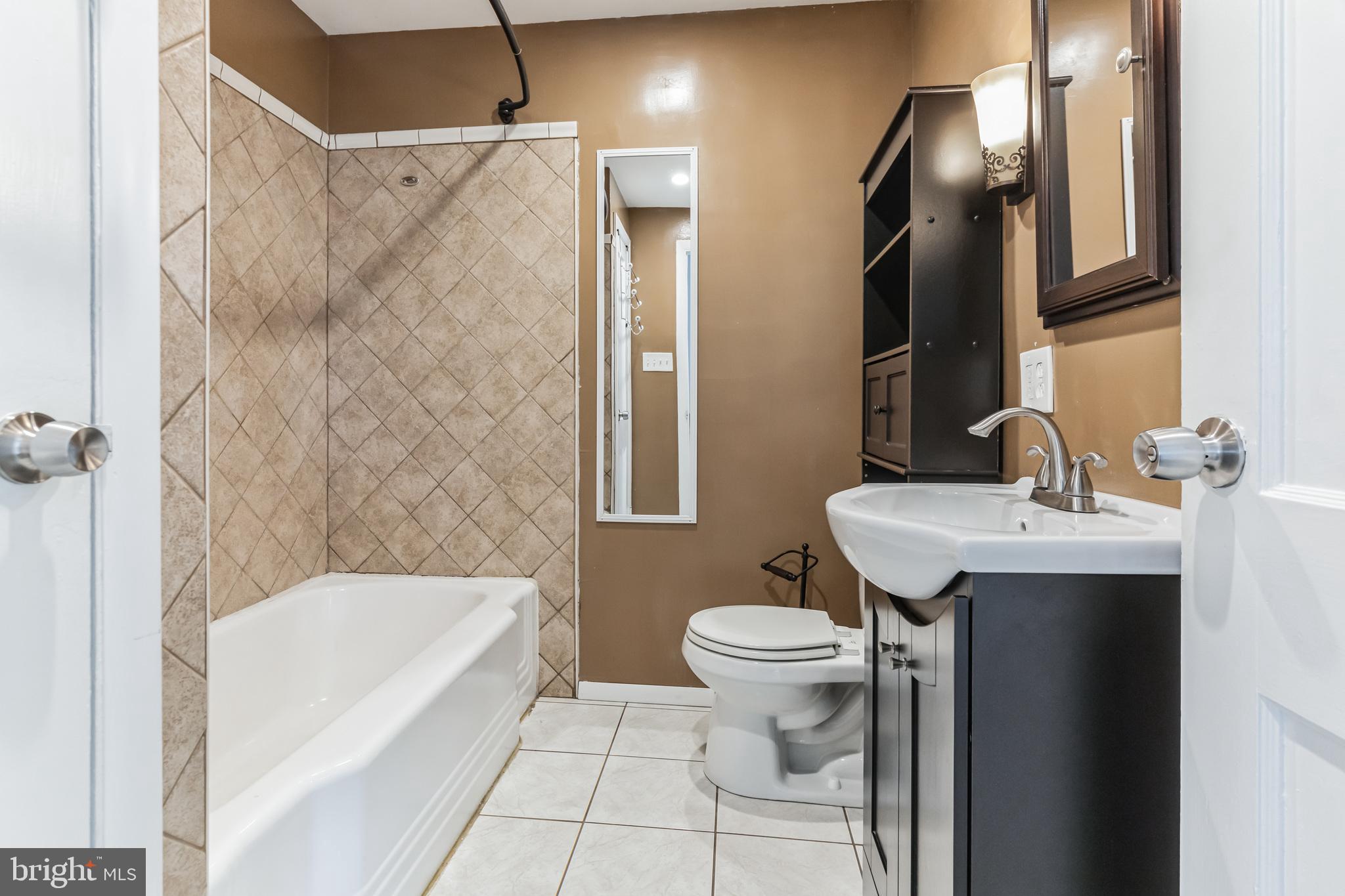 HORSHAM CHASE - Residential