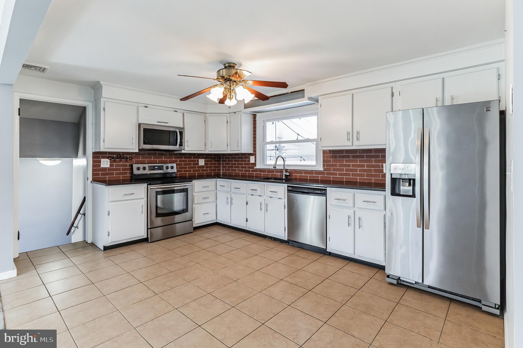 HORSHAM CHASE - Residential