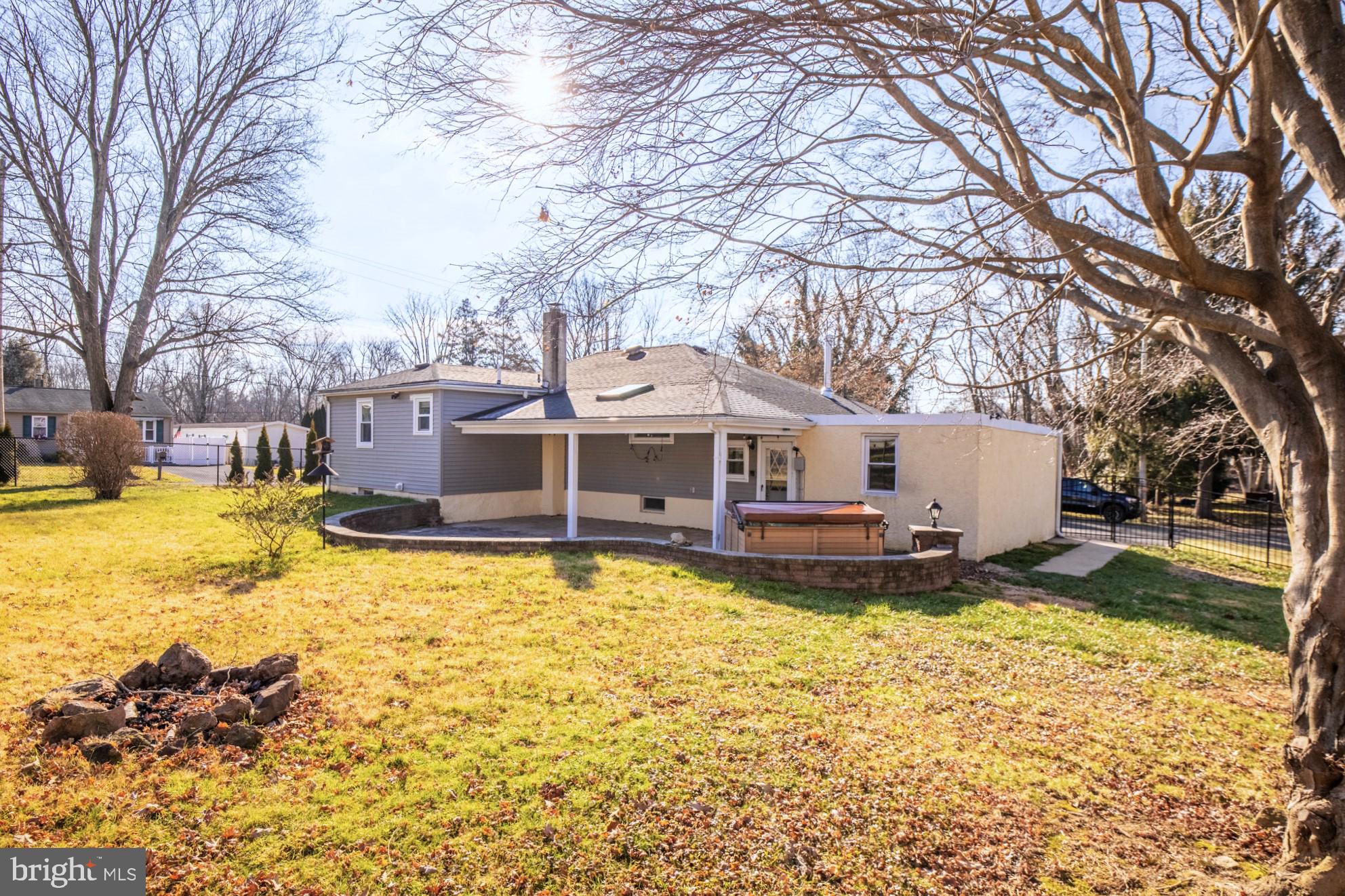 HORSHAM CHASE - Residential