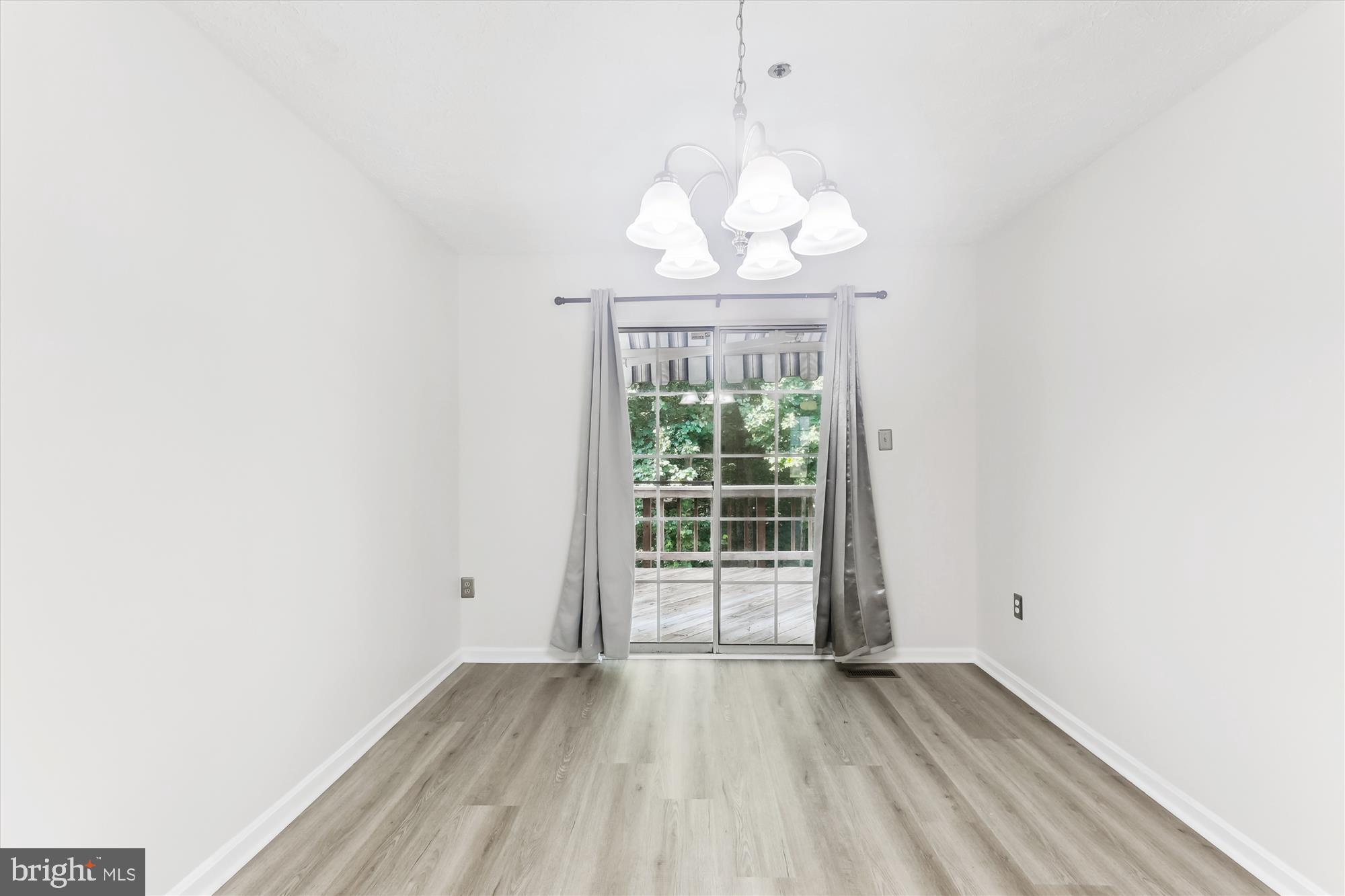 4125 SILVER PARK TERRACE
