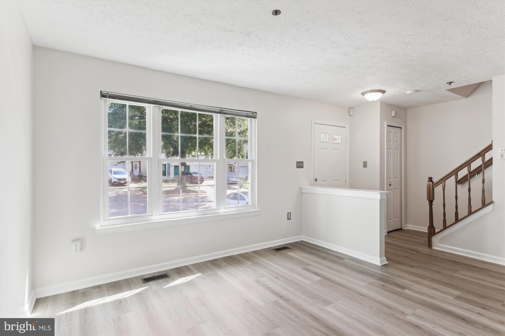 4125 SILVER PARK TERRACE