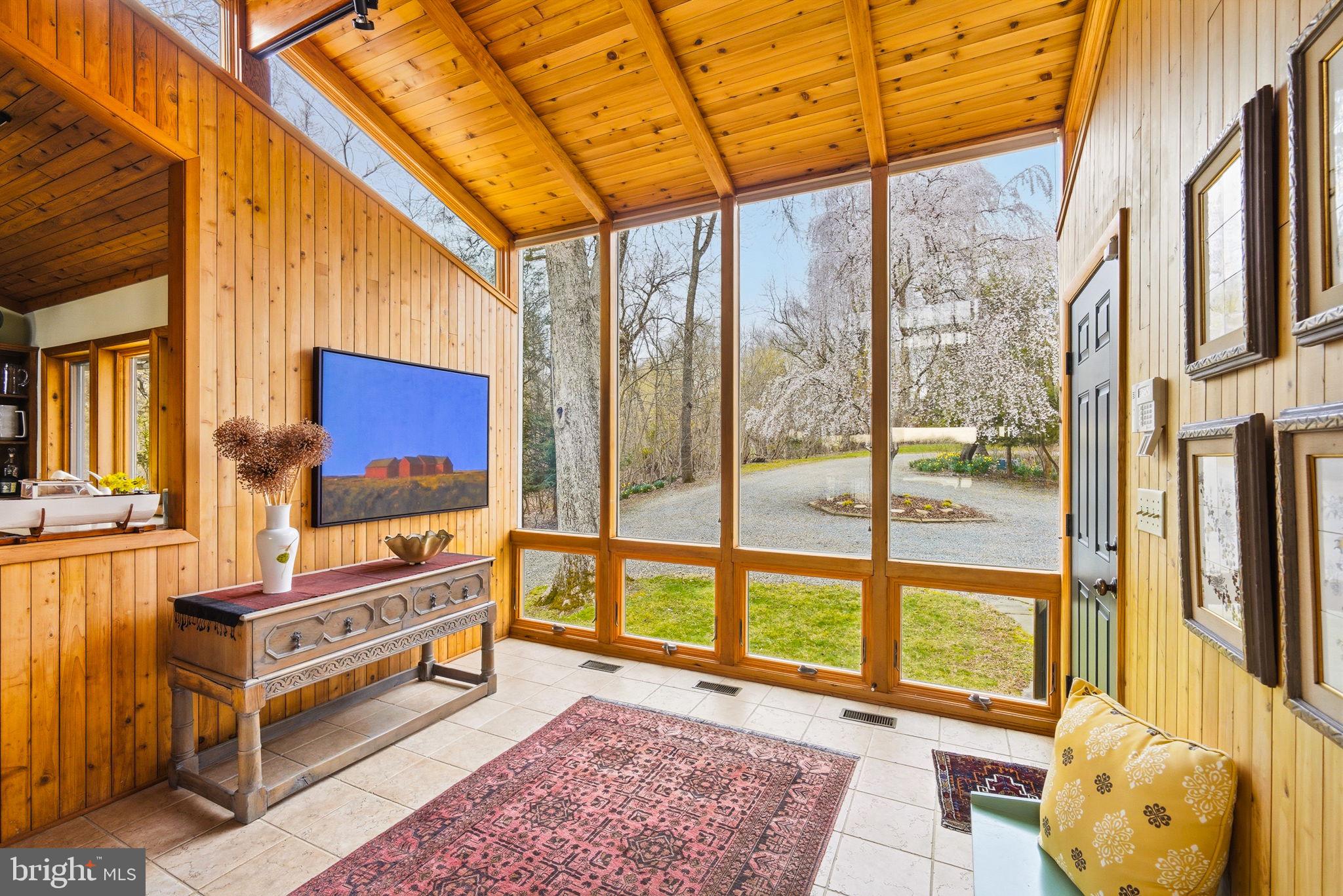 KINNAIRDS POINT - Residential