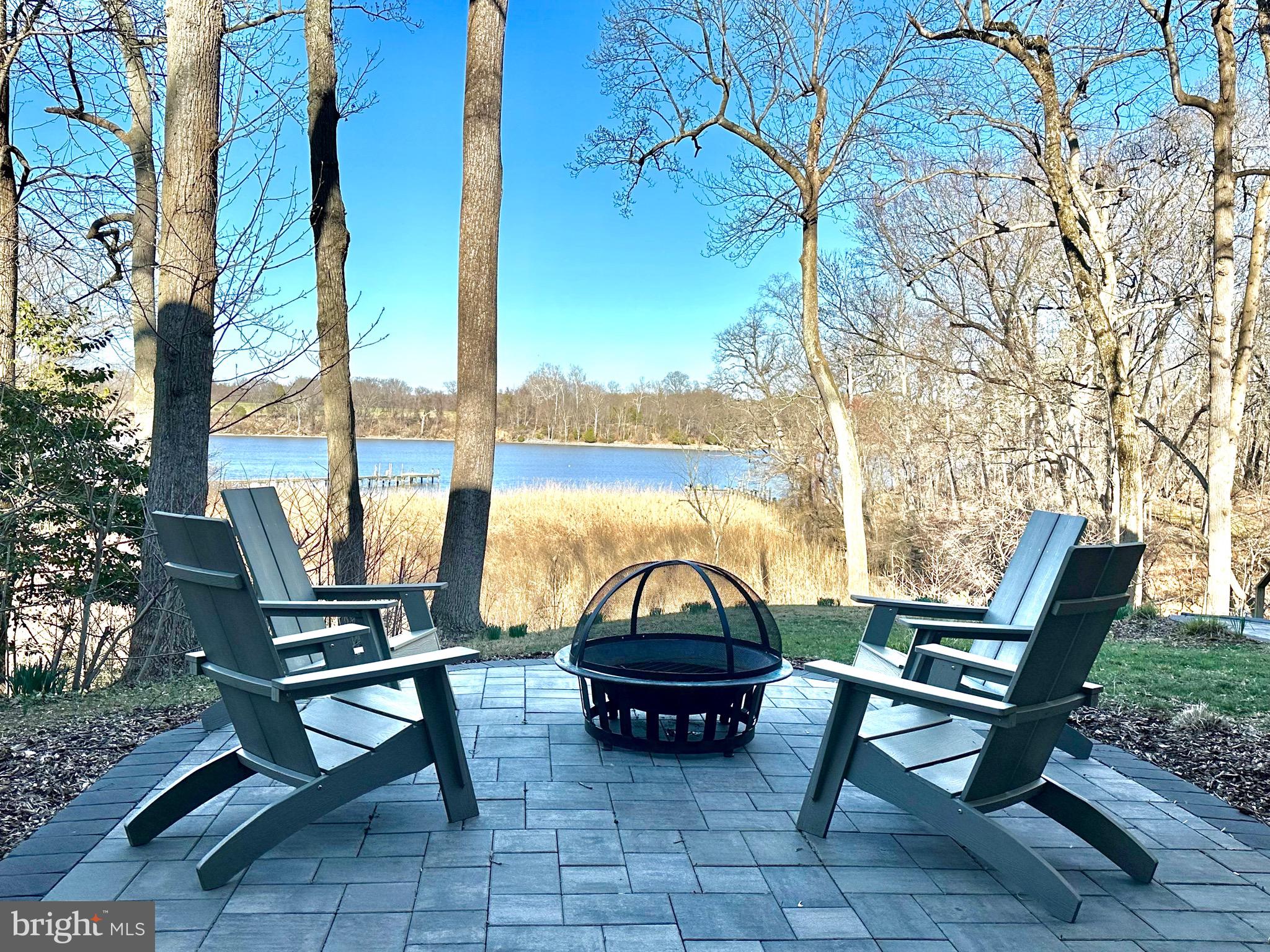 KINNAIRDS POINT - Residential