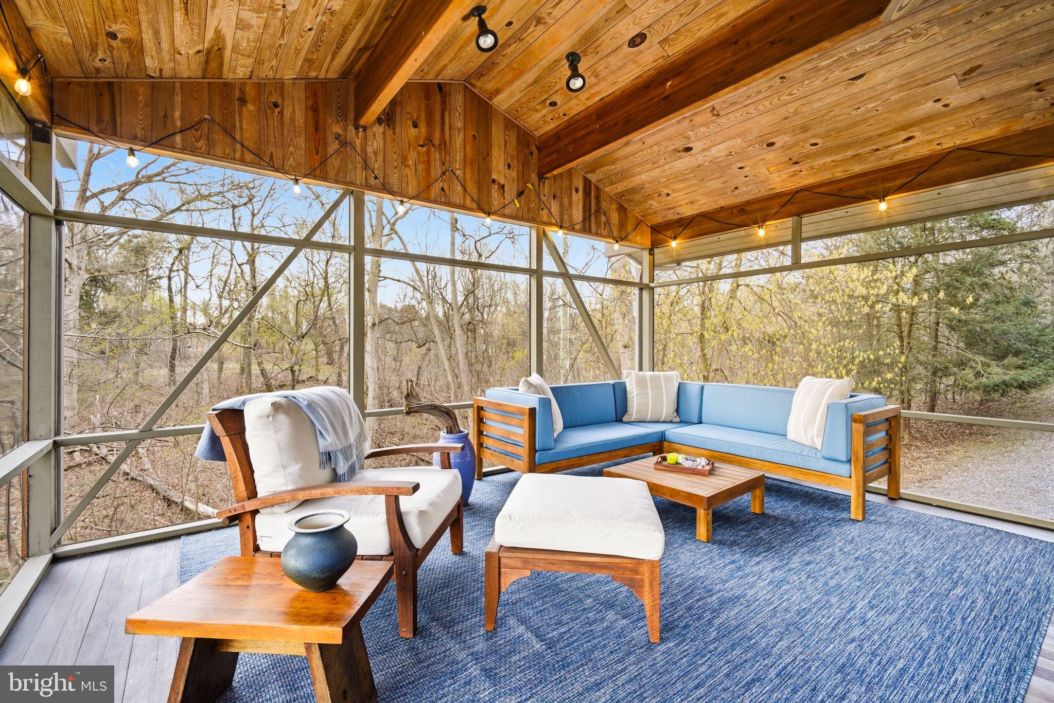 KINNAIRDS POINT - Residential