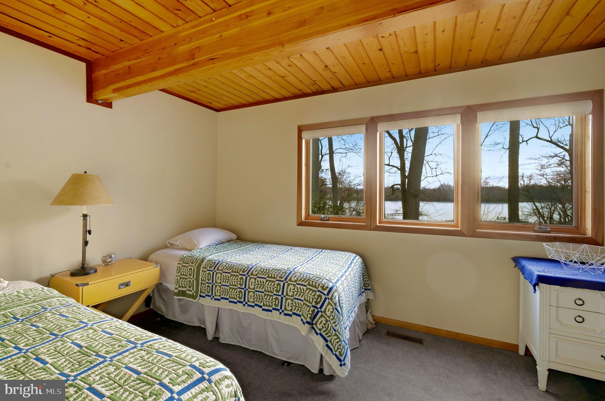 KINNAIRDS POINT - Residential