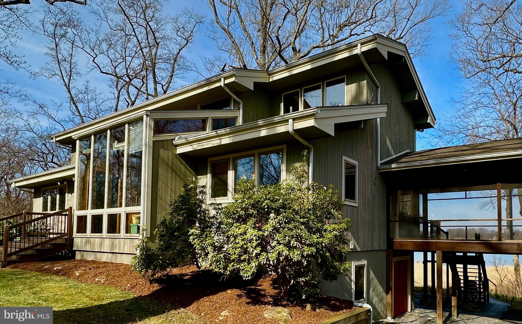 KINNAIRDS POINT - Residential