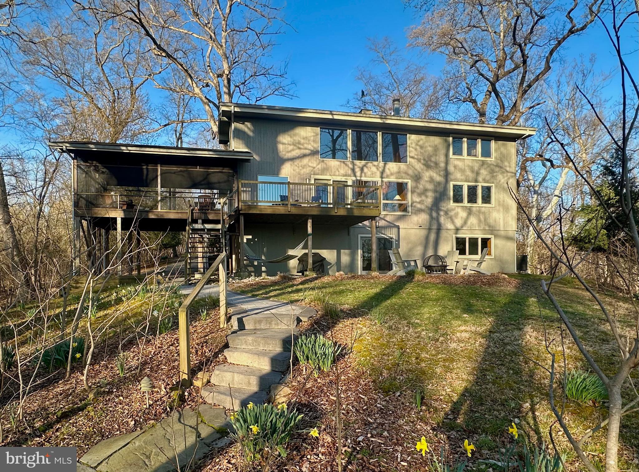 KINNAIRDS POINT - Residential