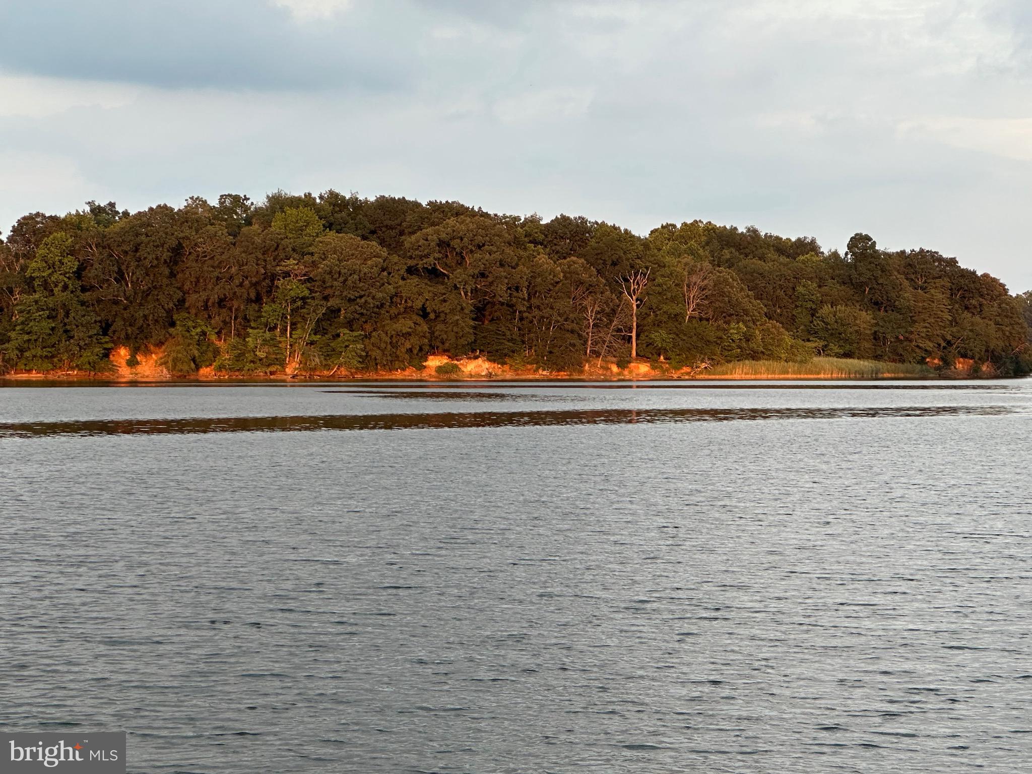 KINNAIRDS POINT - Residential