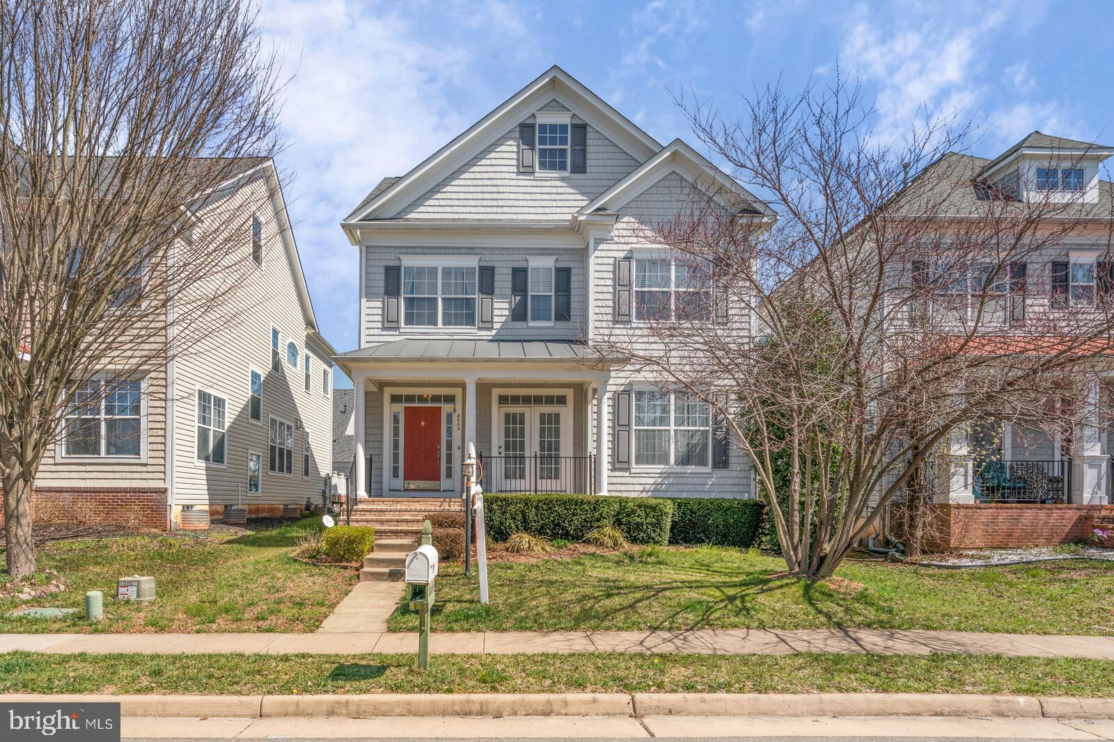 MEADOWS AT MORRIS FARM - Residential