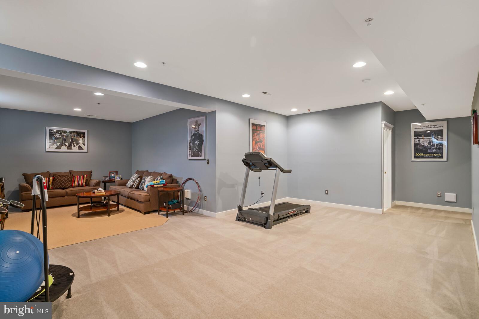 MEADOWS AT MORRIS FARM - Residential