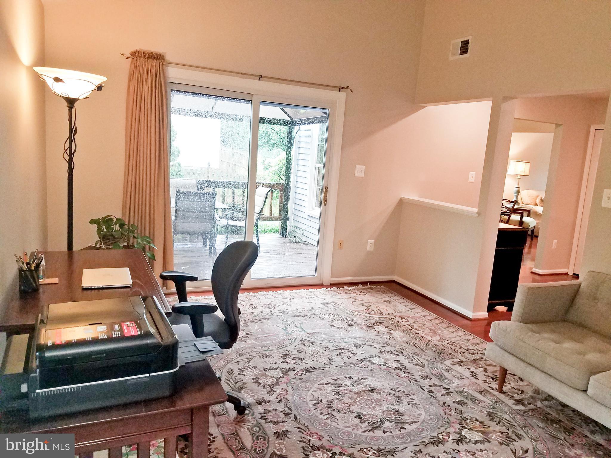 KINGSTON CHASE - Residential