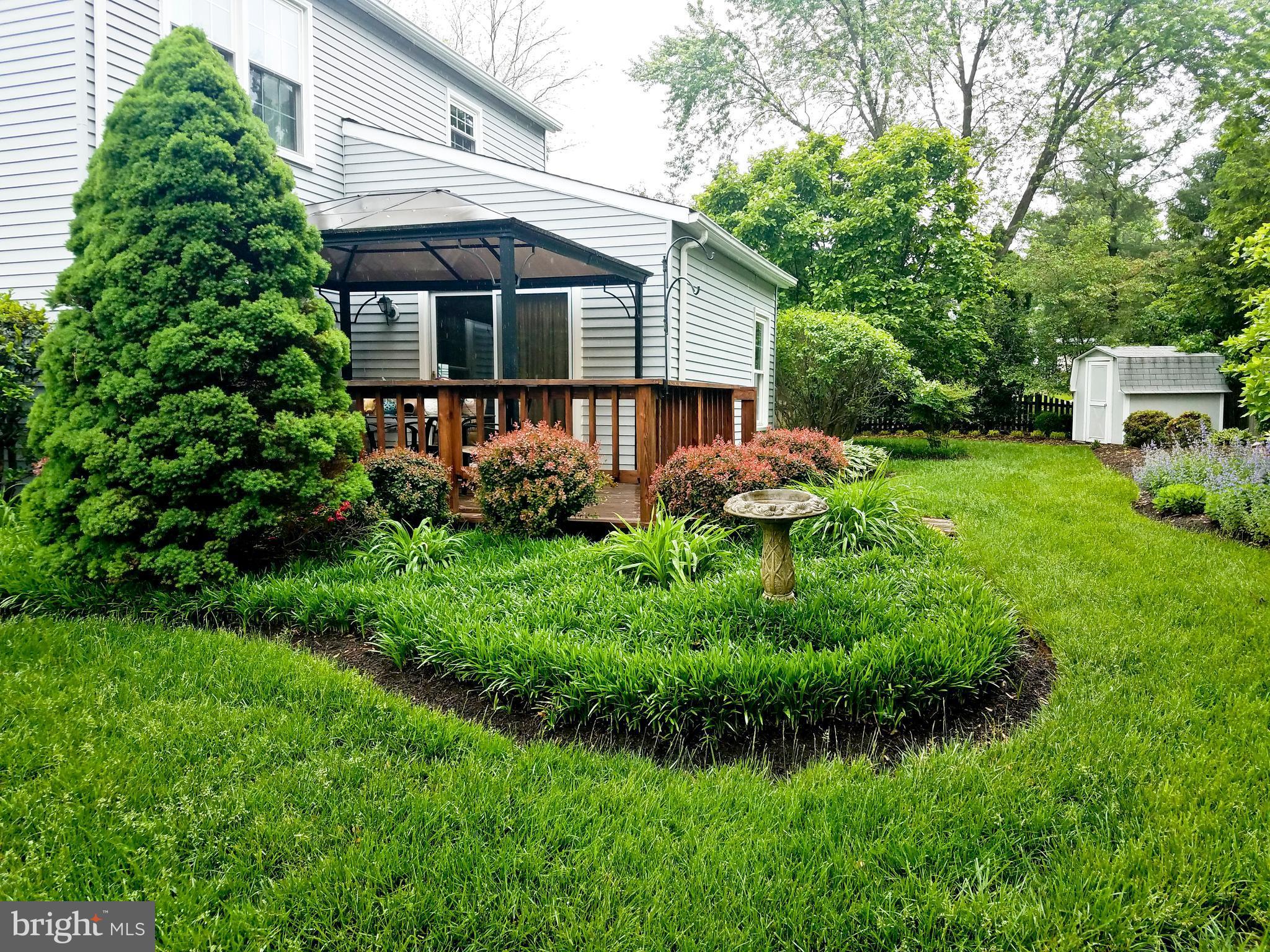 KINGSTON CHASE - Residential