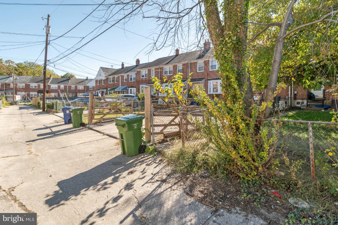 NORTHWOOD - Residential