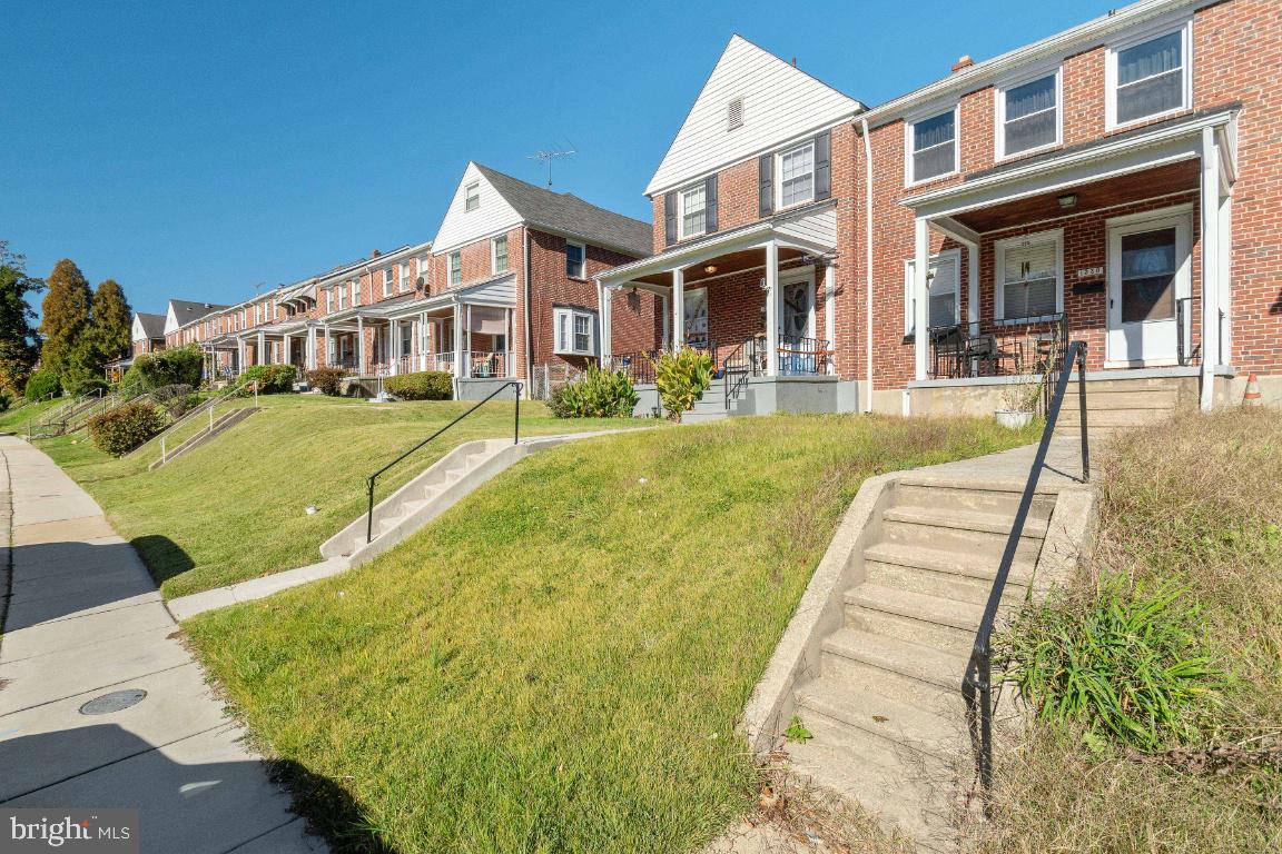 NORTHWOOD - Residential