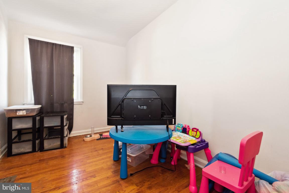 NORTHWOOD - Residential