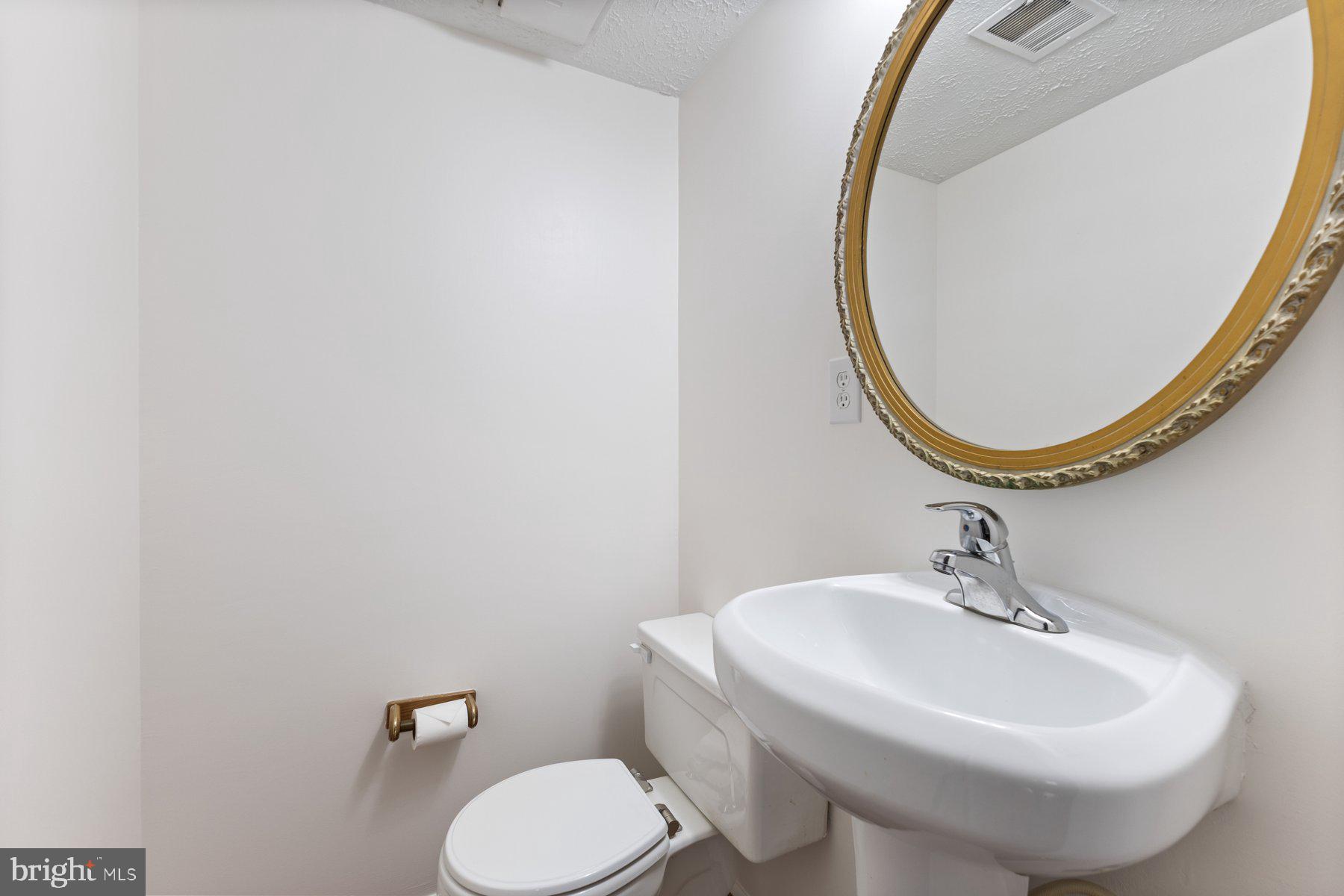 NEWINGTON FOREST - Residential