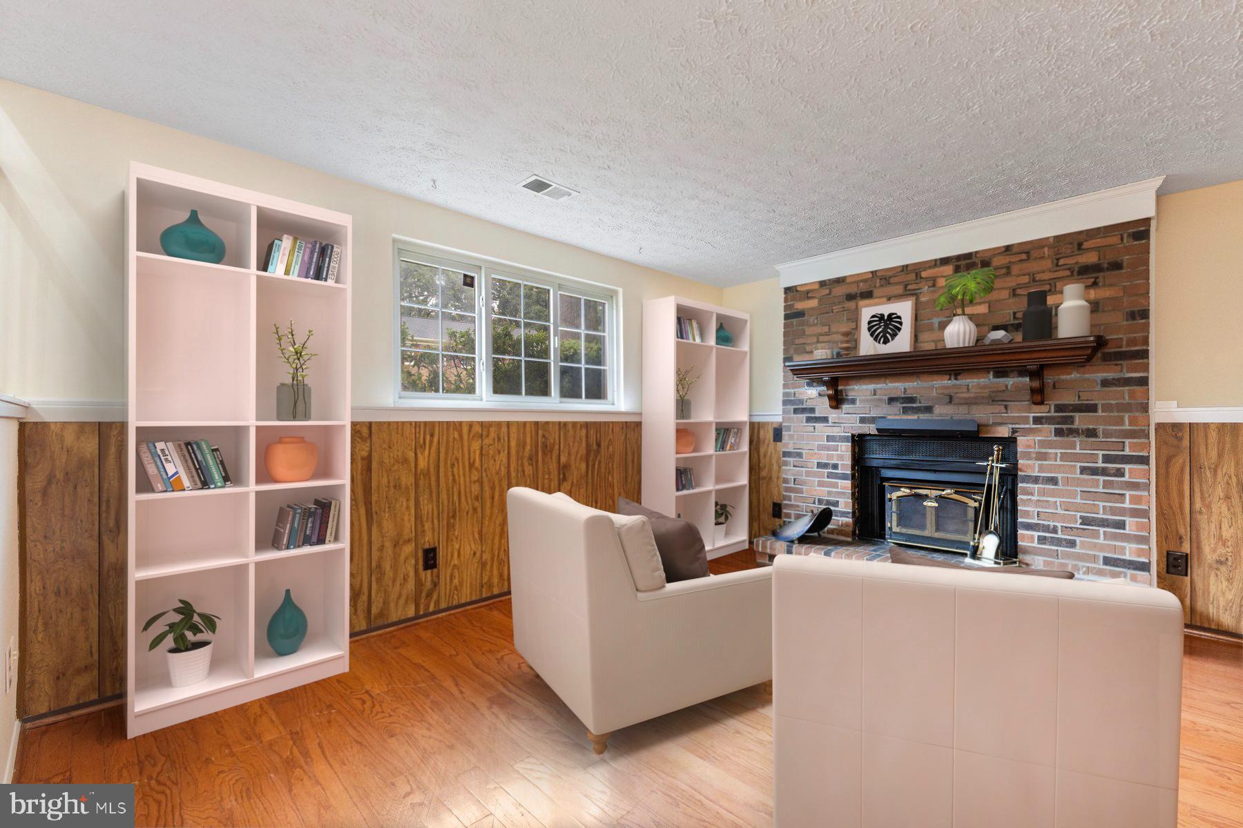 NEWINGTON FOREST - Residential