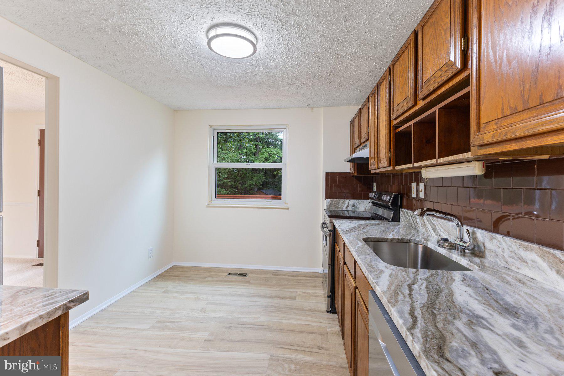 NEWINGTON FOREST - Residential