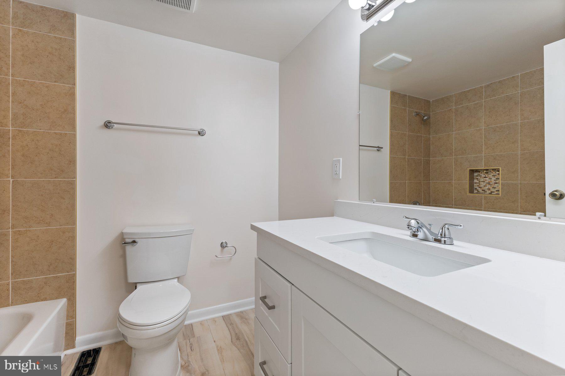 NEWINGTON FOREST - Residential