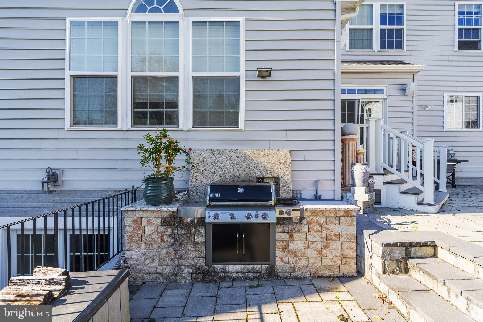 SUMMIT OAKS - Residential Lease