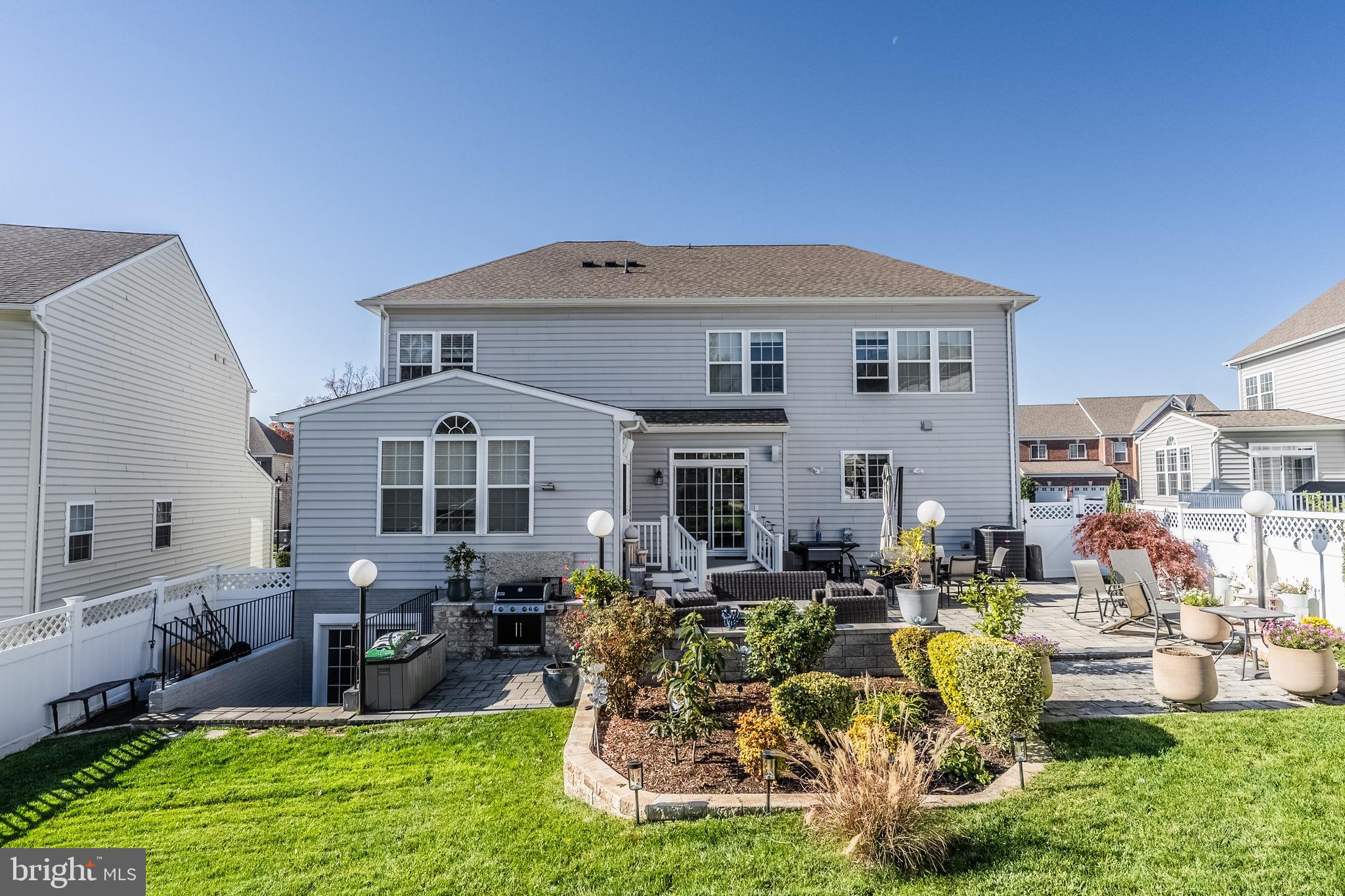 SUMMIT OAKS - Residential Lease