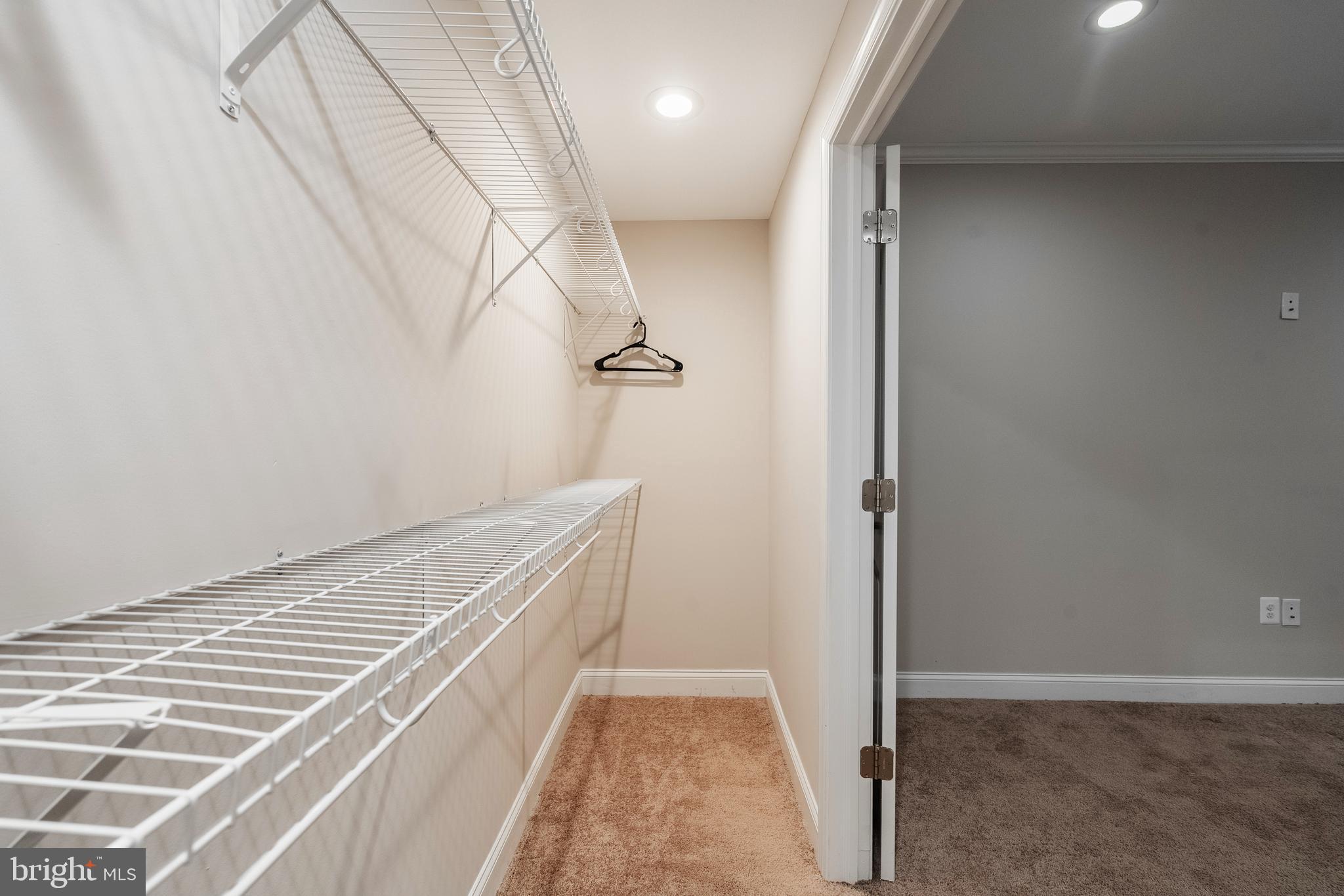 SUMMIT OAKS - Residential Lease