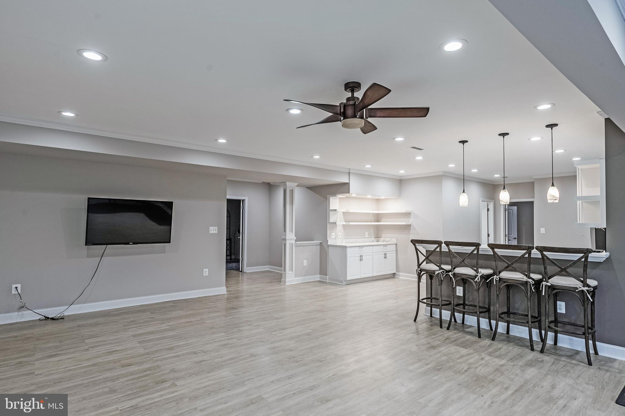 SUMMIT OAKS - Residential Lease