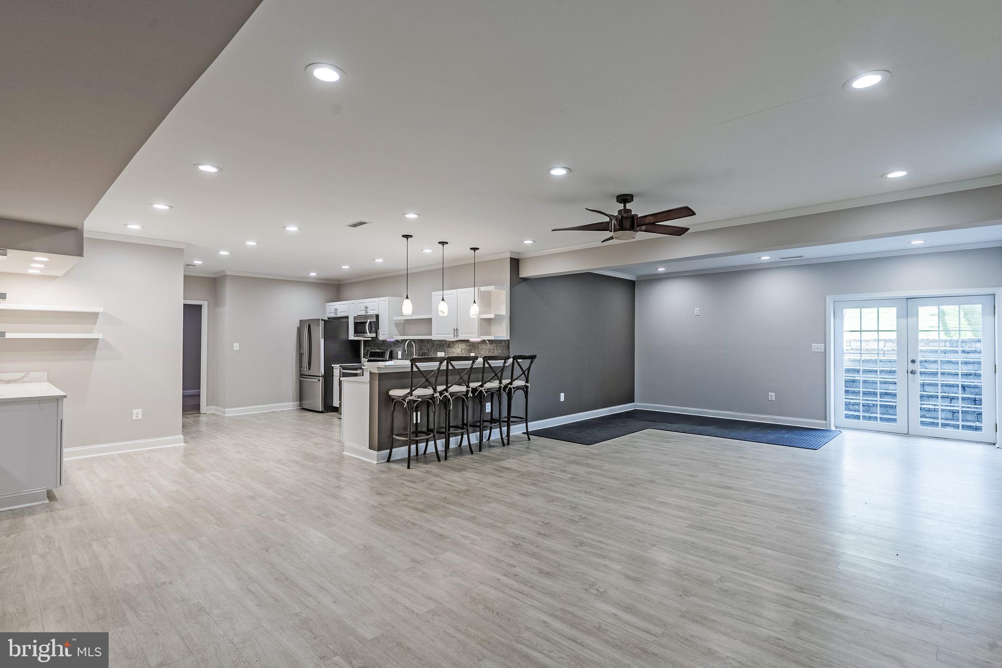 SUMMIT OAKS - Residential Lease