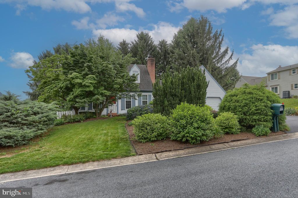 Photo of 3192 COTTONWOOD CT, LANCASTER, PA 17601 (MLS # PALA2037002)