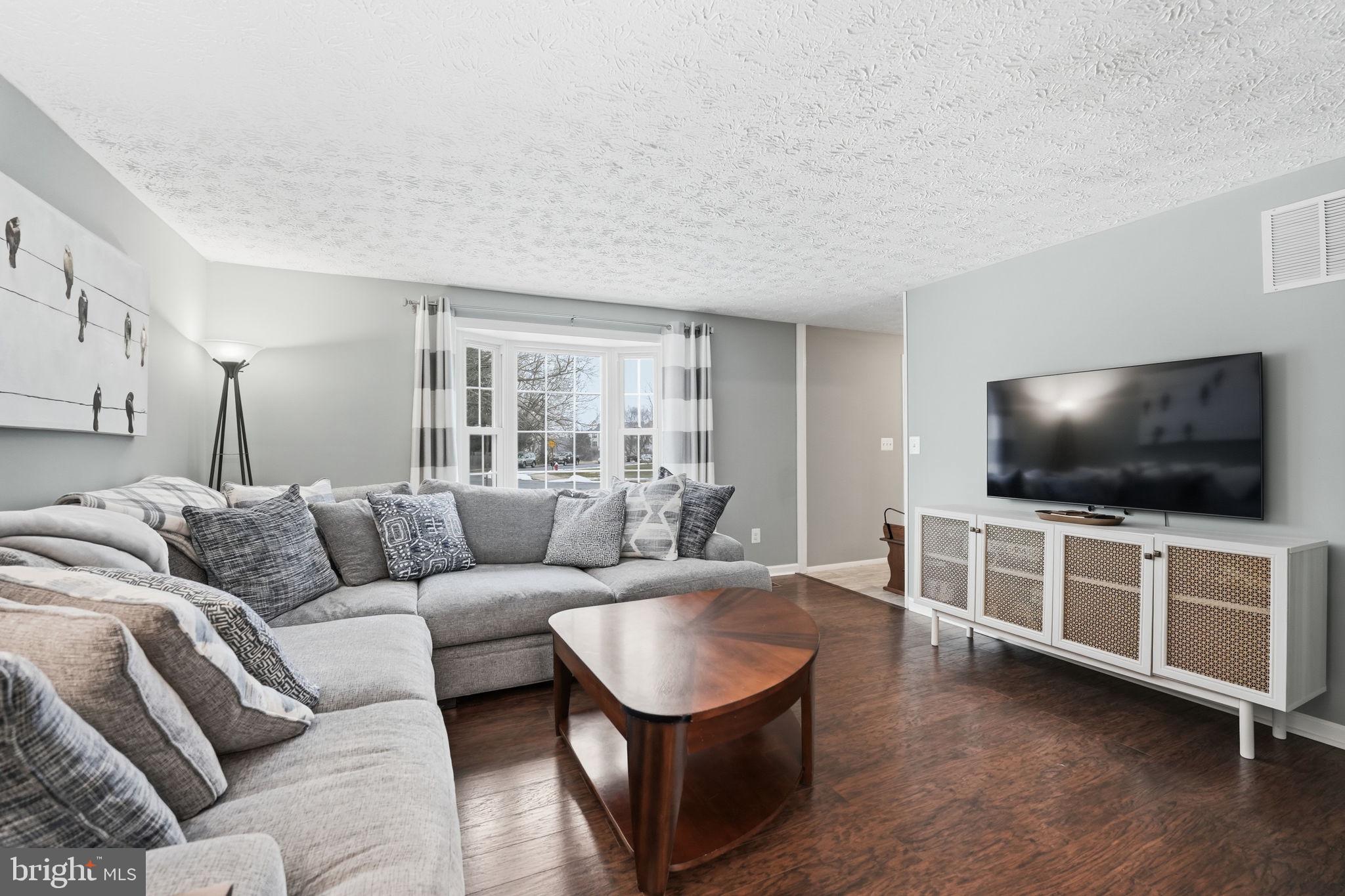 413 APPLETREE DRIVE NE