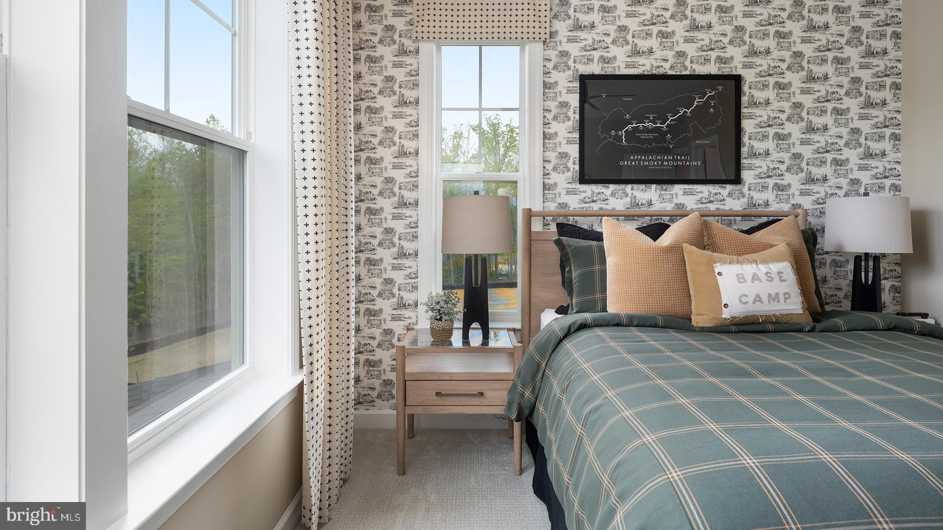 SOUTH LAKE - Residential