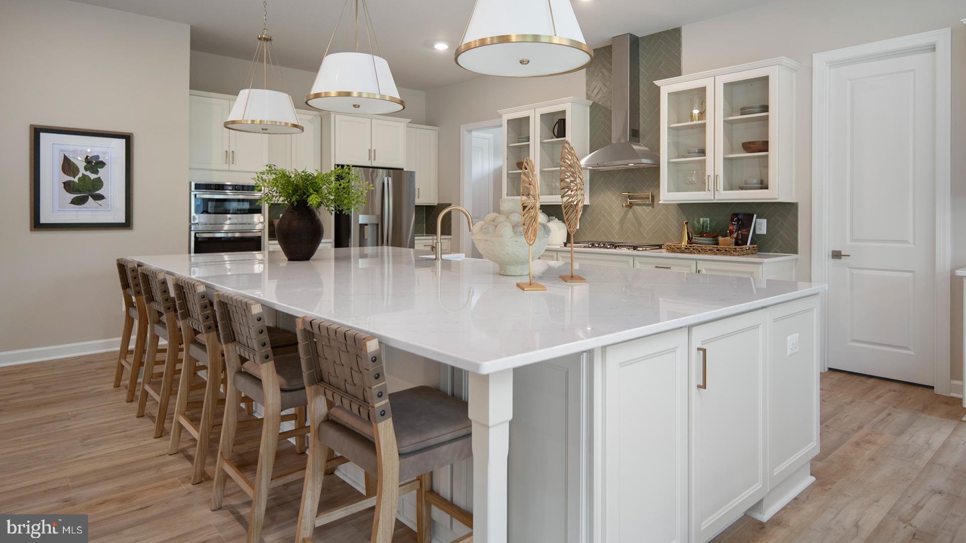 SOUTH LAKE - Residential