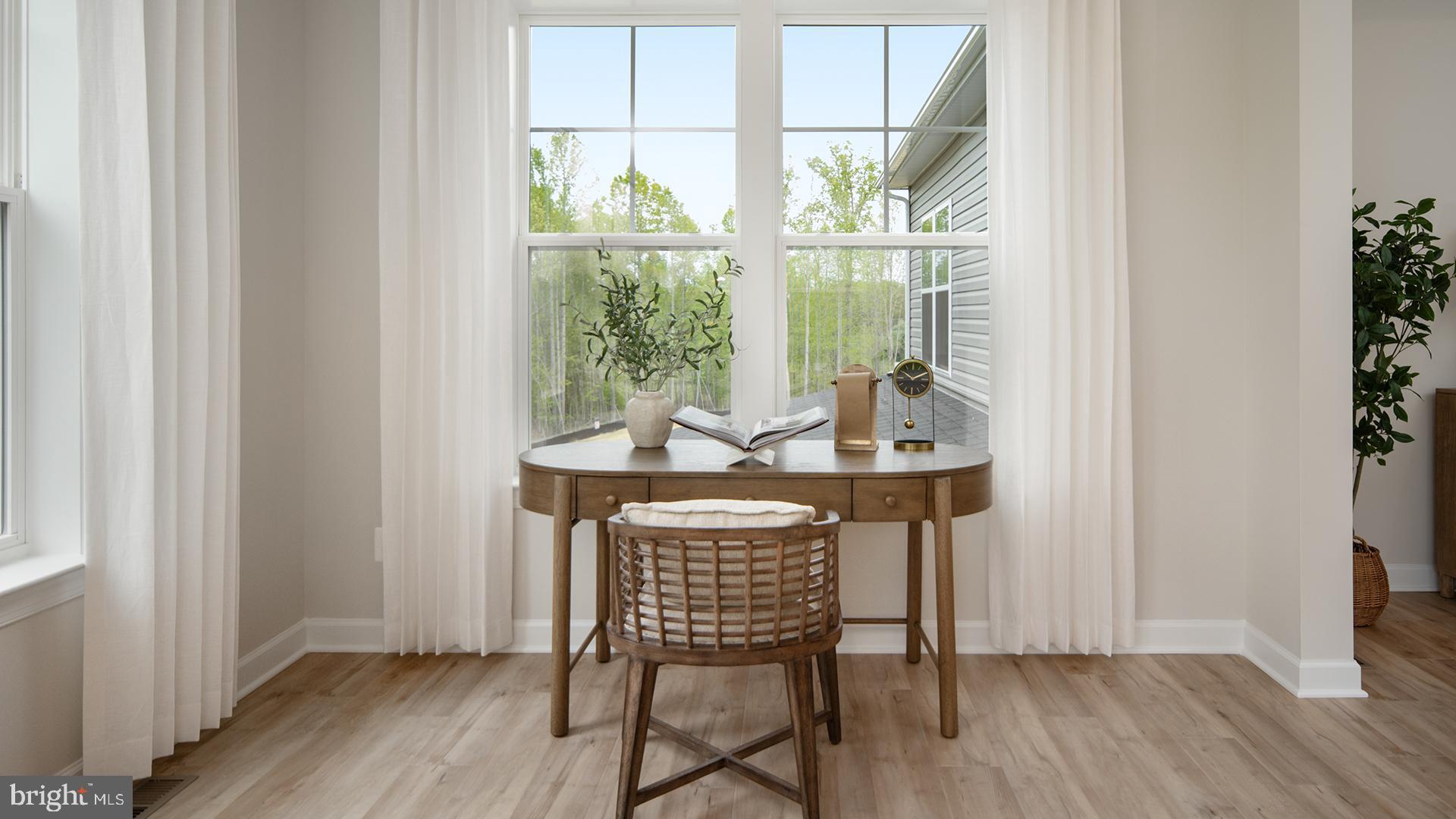 SOUTH LAKE - Residential