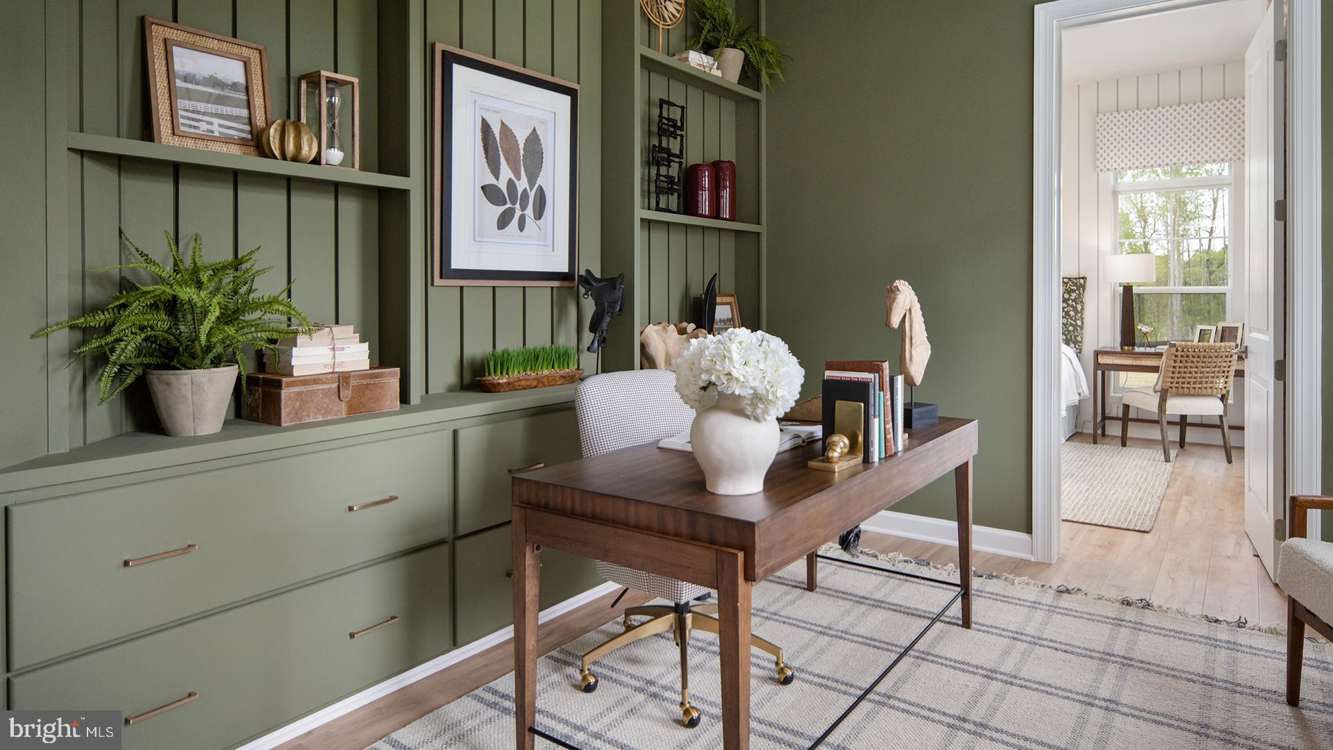 SOUTH LAKE - Residential