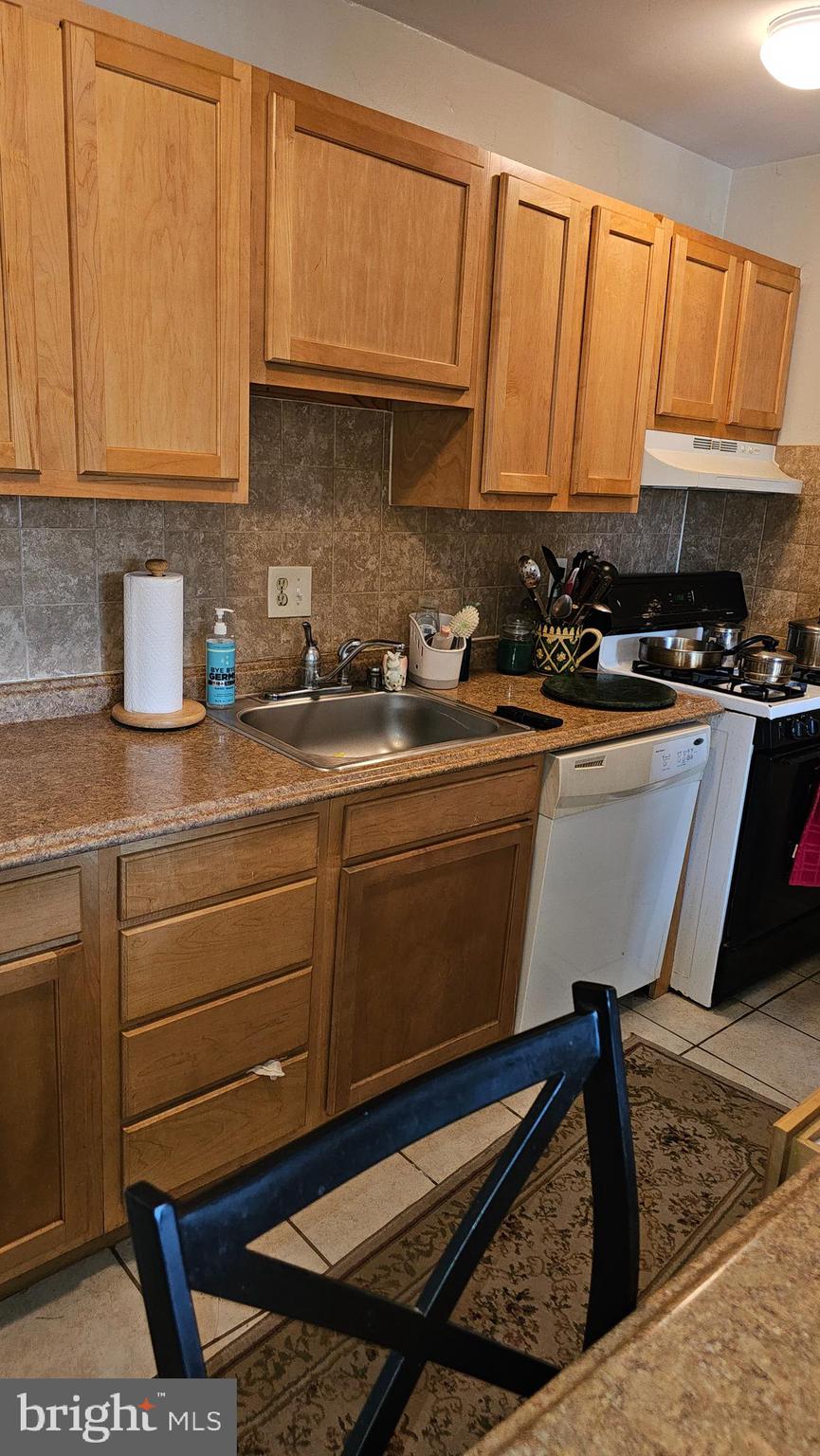 GRAND BEL MANOR - Residential