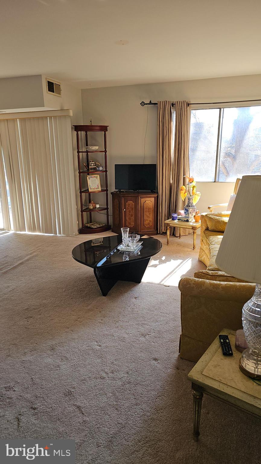 GRAND BEL MANOR - Residential