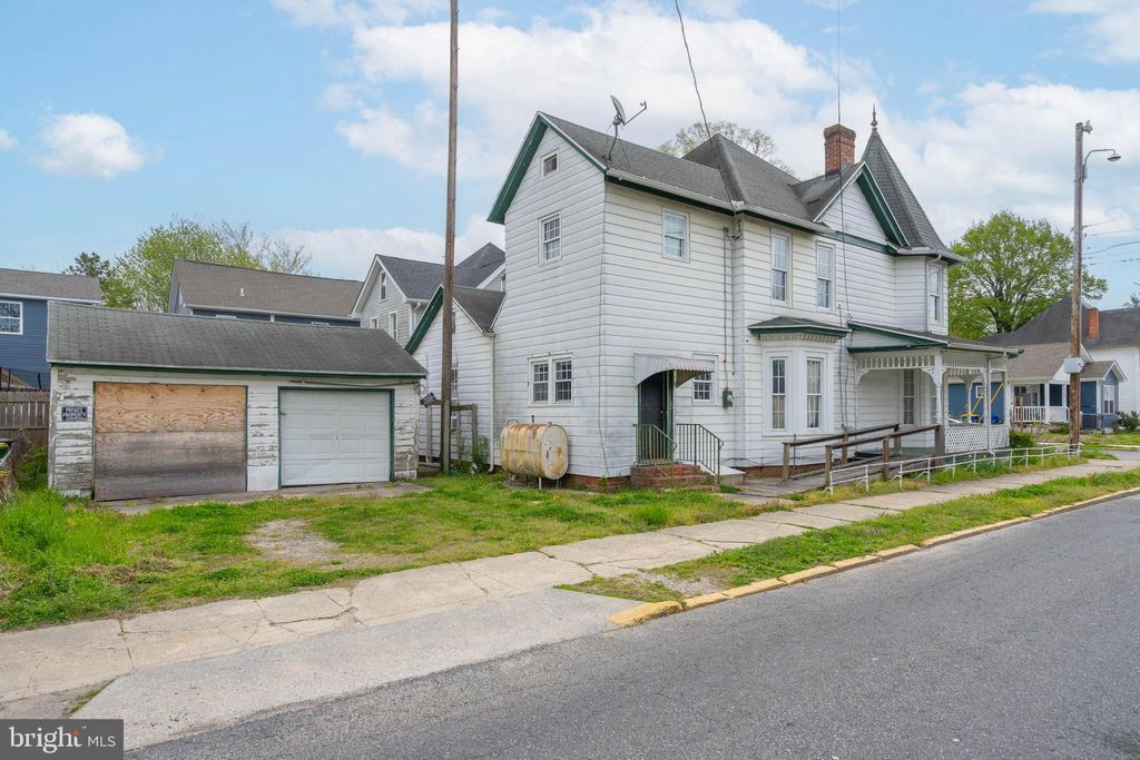 Photo of 402 E Poplar Street, SEAFORD, DE 19973 (MLS # DESU2109710)