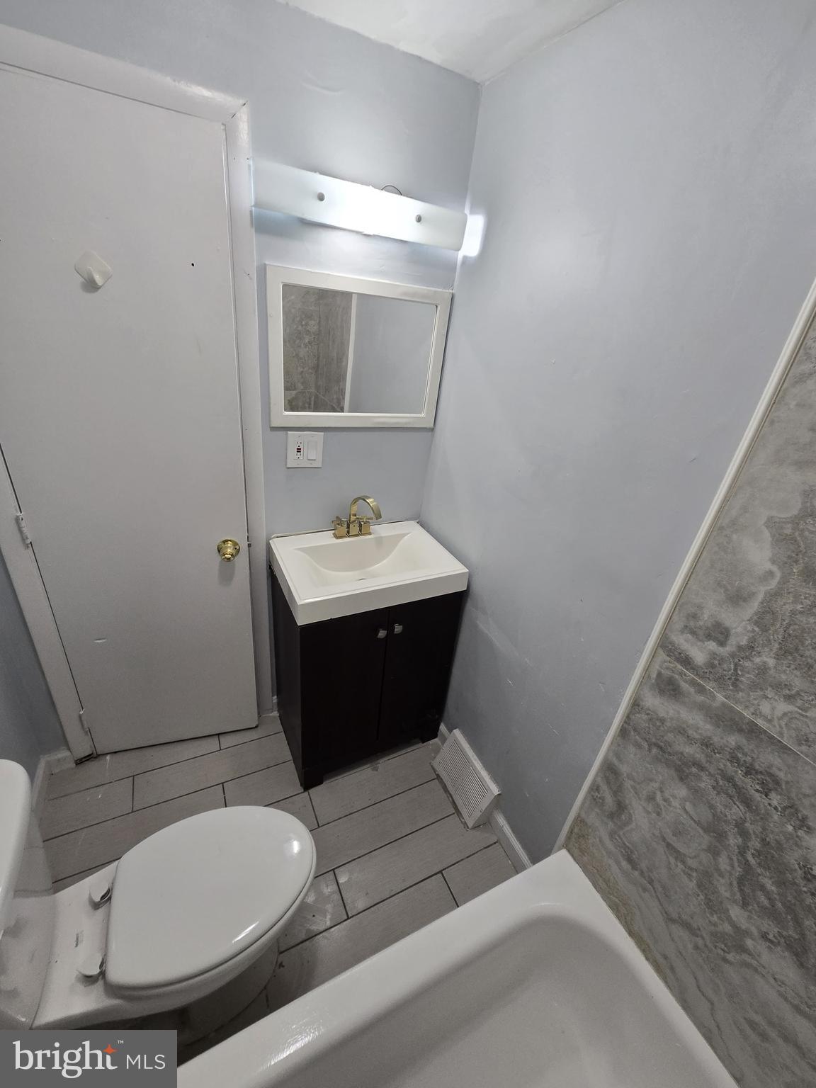 1716 N WILLINGTON STREET