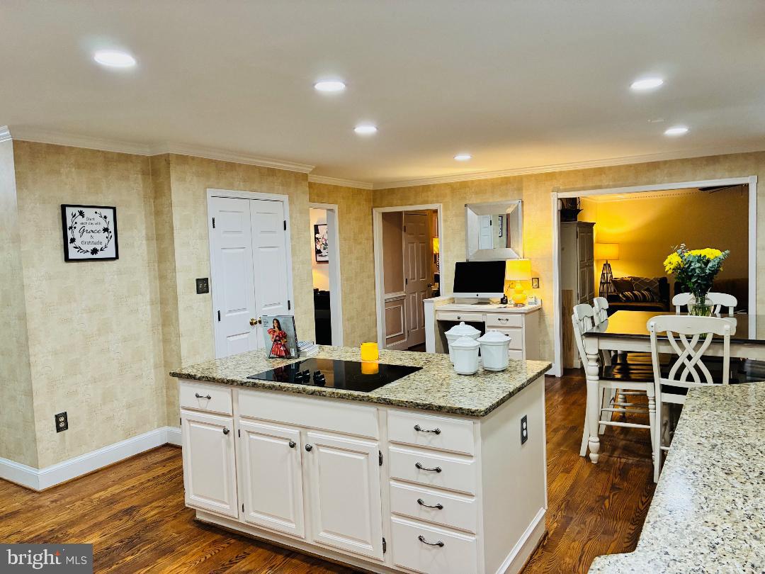 6870 LODGEPOLE COURT